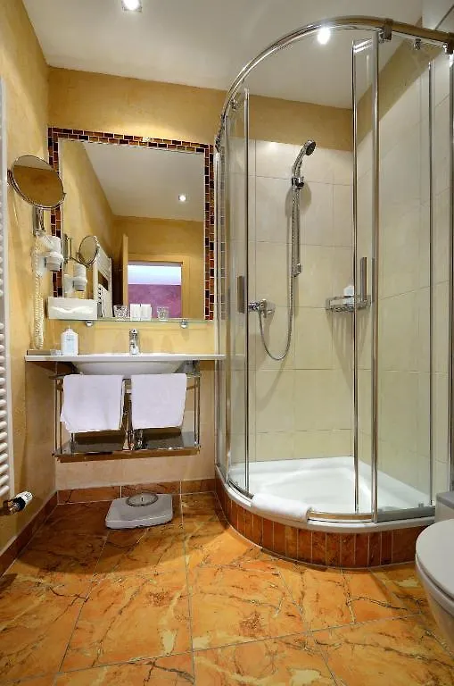 Hotel Eva,Garden Saalbach-Hinterglemm 4*,