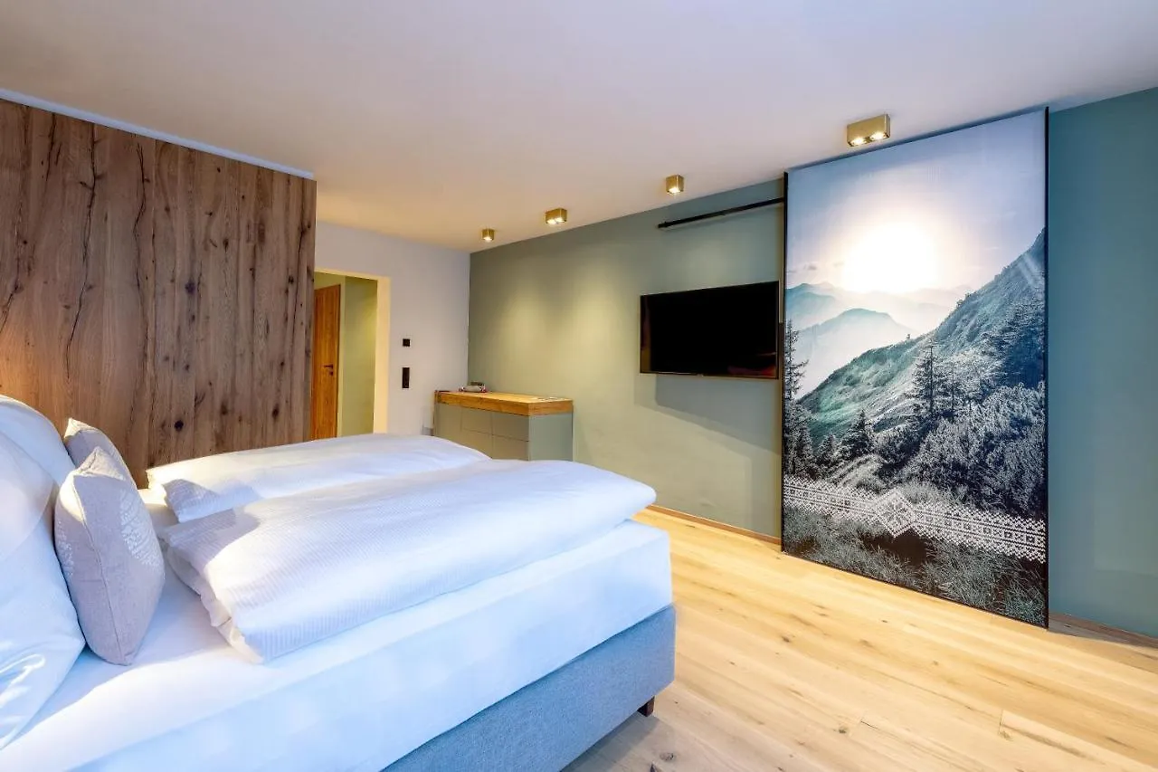 Eva,Garden Hotel Saalbach-Hinterglemm